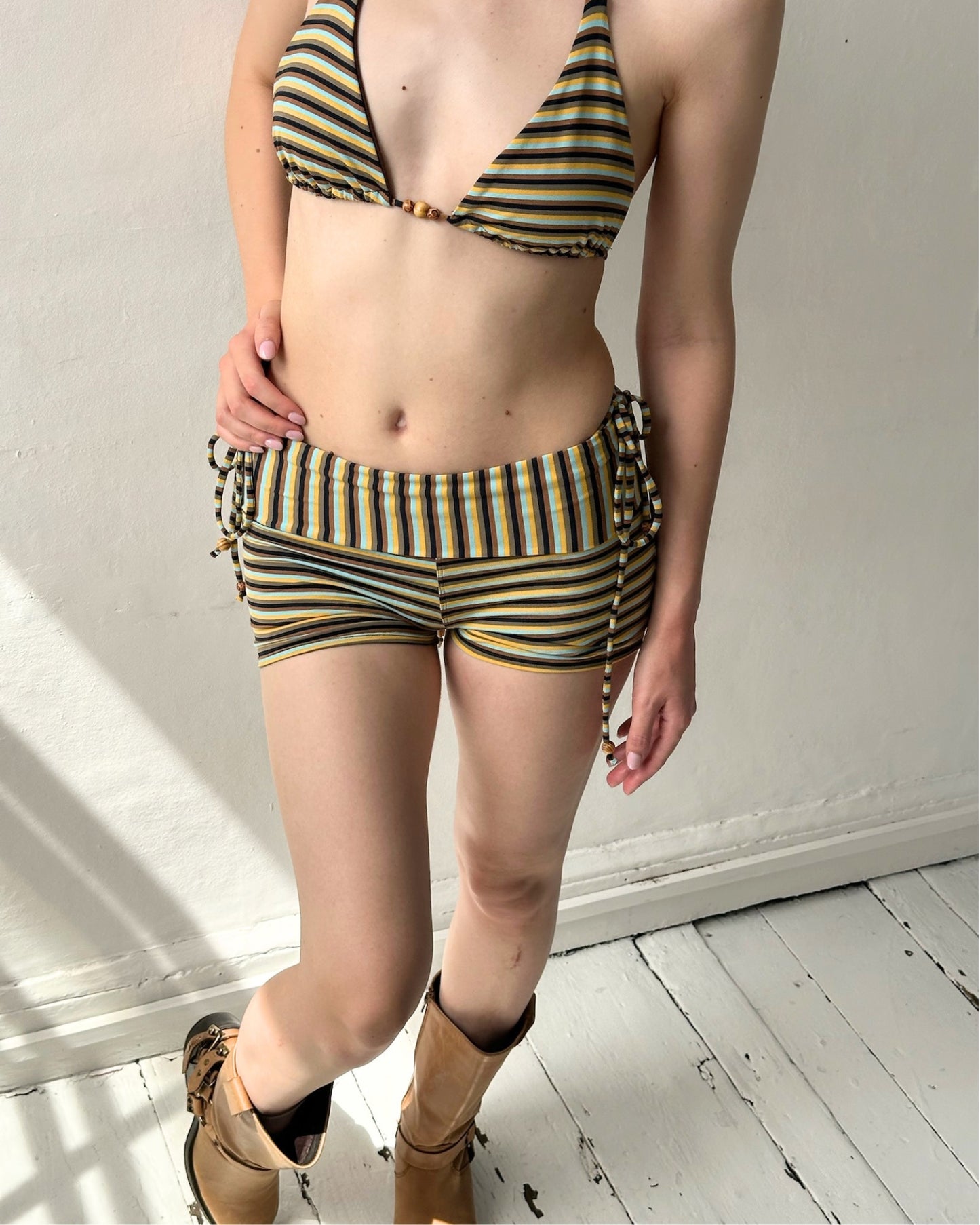 The Winnie Shorts in Sunflower