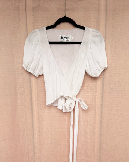 49. The Nina in White - S