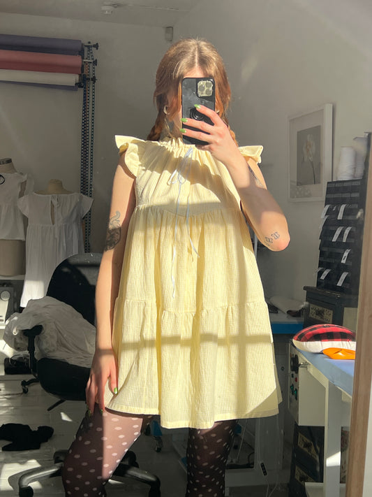 30. The Savannah Dress in Butter Yellow - M